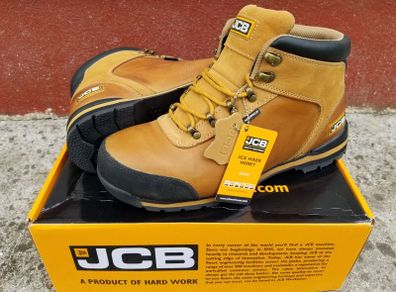 Safety boots