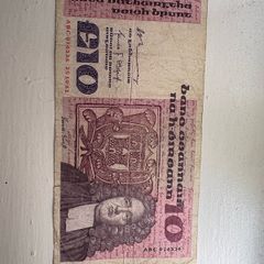 10 pound notes 1981