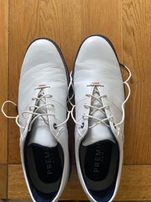 golf shoes