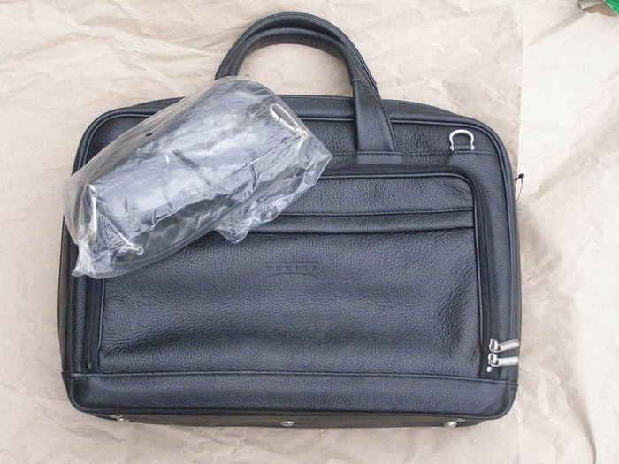 Texier Leather Briefcase/Laptop Case