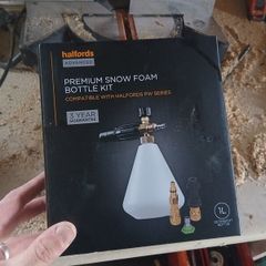 Halfords Advanced Premium Snow Foam Bottle Kit