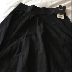 Ladies BNWT skirt size 8