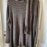 Size 16/18 Italian long tunic and matching scarf Image 3