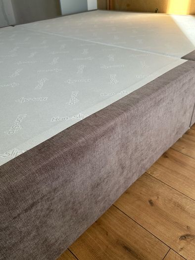 King size bed