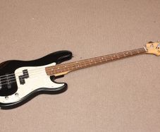 Fender Squier Precision bass P/J pickups Standard Series