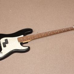 Fender Squier Precision bass P/J pickups Standard Series