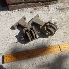 pair of double pulleys
