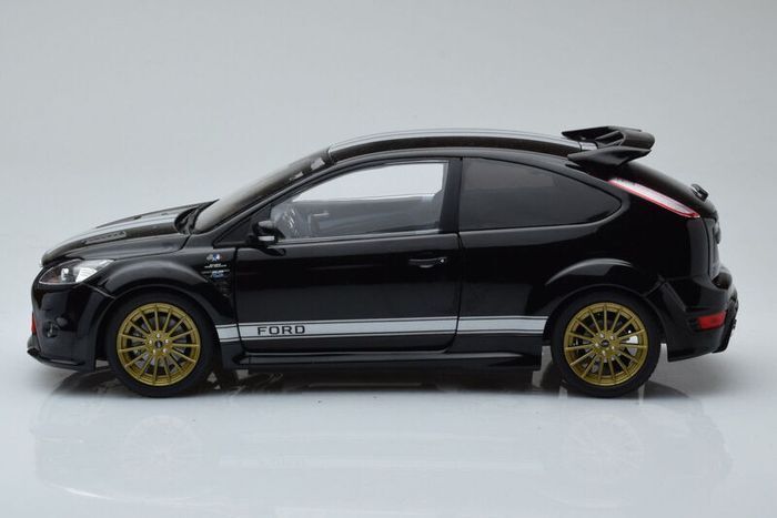 Ford Focus RS mk2 Le Mans Edition 2010 - New in Box - 1/18 - Minichamps