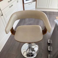 free bar stools