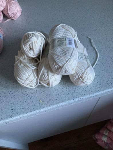 450gms of 100% chunky cotton white