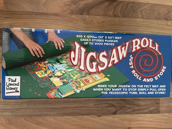 Jigsaws and jigsaw roll