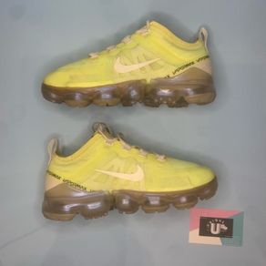 Premium Nike Air Vapormax Yellow Gold