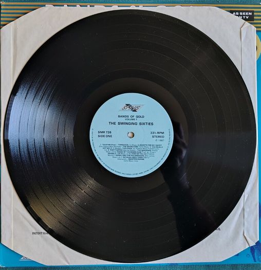 Various - Bands Of Gold: The Swinging Sixties Vinyl LP (1987) Kinks, Beach Boys, Fleetwood Mac EX+