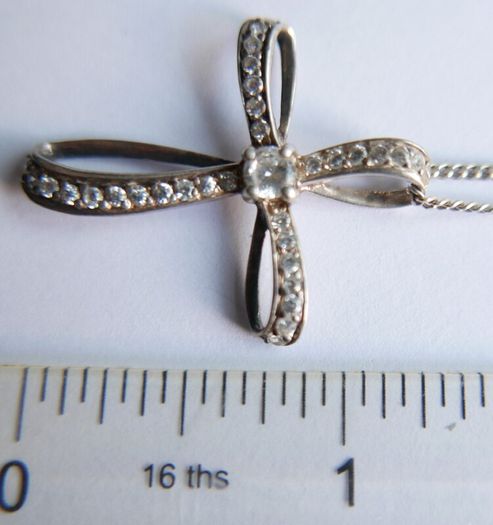 Vintage Sterling Silver  Rhinestone Curved Cross Necklace length 18" - 4,5g