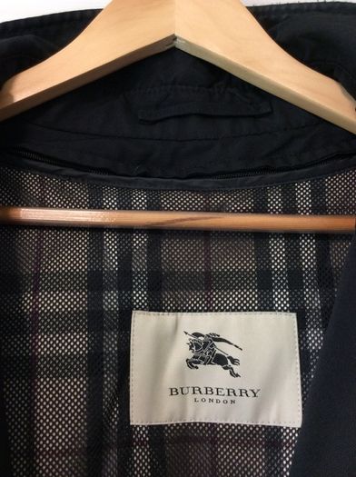 Burberry Mens Coat. Authentic Burberry Mens Coat. Collect In Dublin Or Receive Via Post.