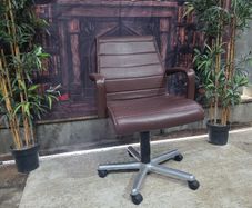 vintage Dauphin desk chair