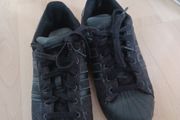 Girls addidas runners