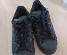 Girls addidas runners