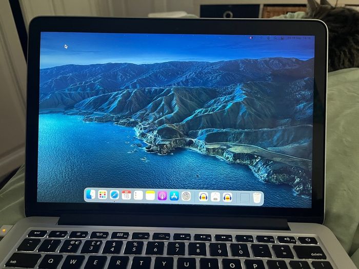 MacBook Pro Retina 13 inch i7 16GB RAM 256GB SSD