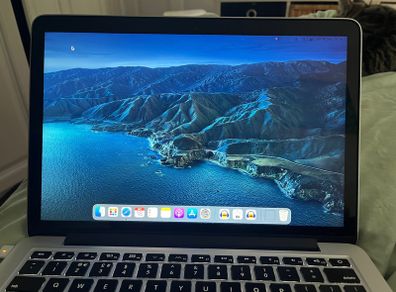 MacBook Pro Retina 13 inch i7 16GB RAM 256GB SSD