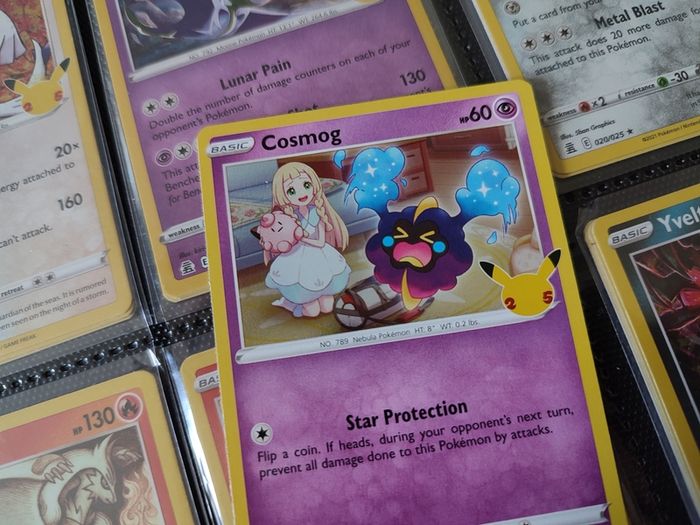 Cosmog ! Holo Rare ! from Celebrations ! 25th Anniversary ! 2021 ! Pokemon !