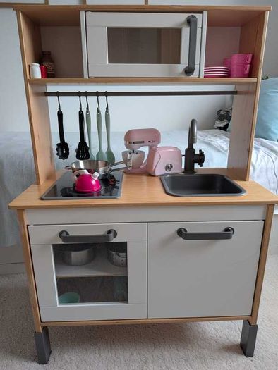 Kids kitchen and accessories
