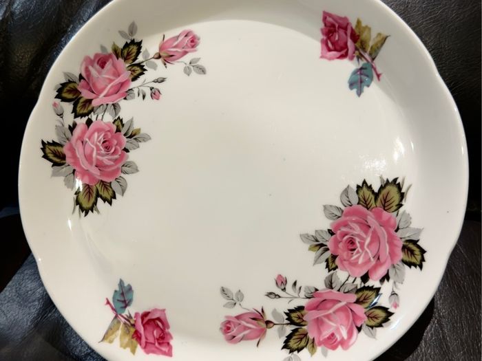 Vintage Regina Fine China 4 Plates