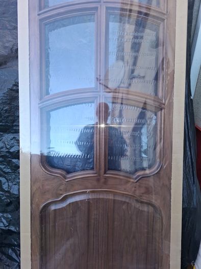 Deanta door /solid walnut