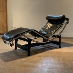 Mid Century Classic Le Corbusier Chaise