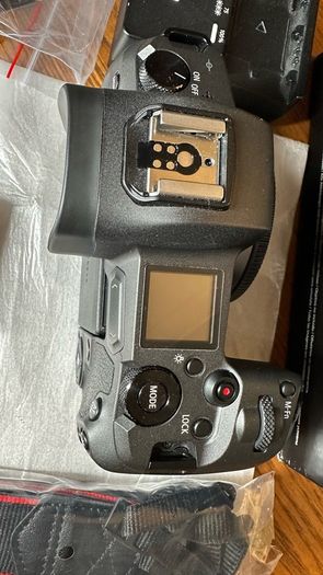 Canon EOS R Full-Frame Body. Faulty Spares or Repair. Boxed Excellent Cosmetic Condition