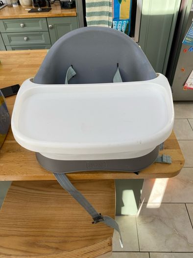Mama & Papas booster chair for baby/toddlers