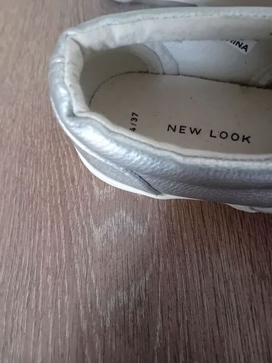 New Sneakers 4/37