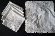 Vintage tablecloth and napkins