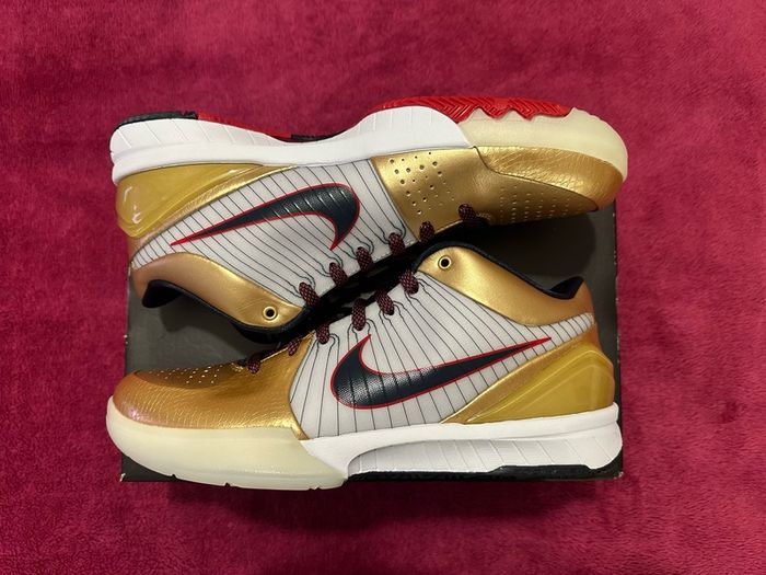 Kobe 4 'Gold Medal' UK 9