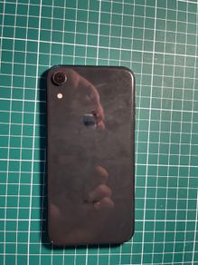 iPhone XR 64gb fully functional - needs display