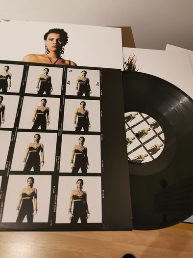 Nenah Cherry Raw Like Sushi Vinyl. Superdeluxe