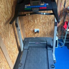 Foldable treadmil