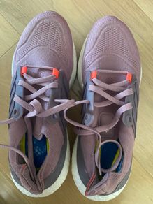 Size 5.5 Ladies trainers in violet / purple
