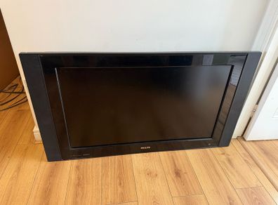 Philips TV 42 big size