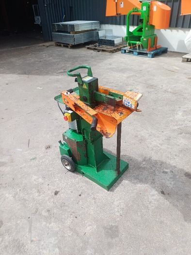 9 Ton Electric Log Splitter