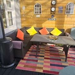 Wicker Corner Suite