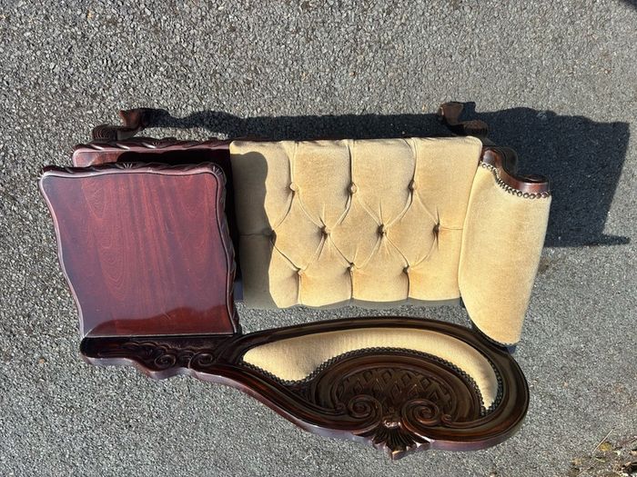 Traditional Solid Wood Telephone Table / Hall Table