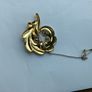 Arezzo 762 AR 750 pristine vintage 18k Italian gold, leaf brooch Image 7