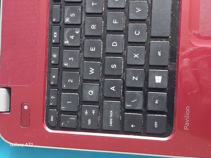 HP Pavillion, Red, AMD A4-5000 APU wiyj Radeo HD Graphics, 1.5GHz,  4GB Ram, 700GB HDD, Windows 10, Microsoft Edge, Chrome