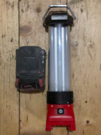 Milwaukee M18 light