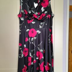 ladies summer dress size 14 bnwt