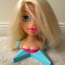 Bratz MGA Passion 4 Fashion Funky Fashion Makeover CLOE Styling Head 2002 Used Please look at the pictures Image 9