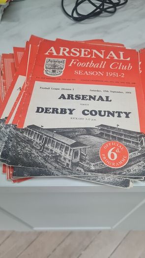 vintage arsenal programmes