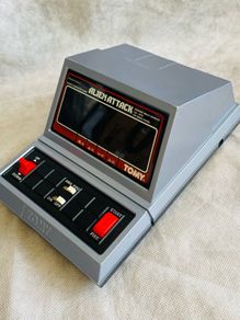 Tabletop Handheld Tomy Alien Attack