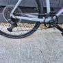 Giant Escape hybrid Bike. Image 3